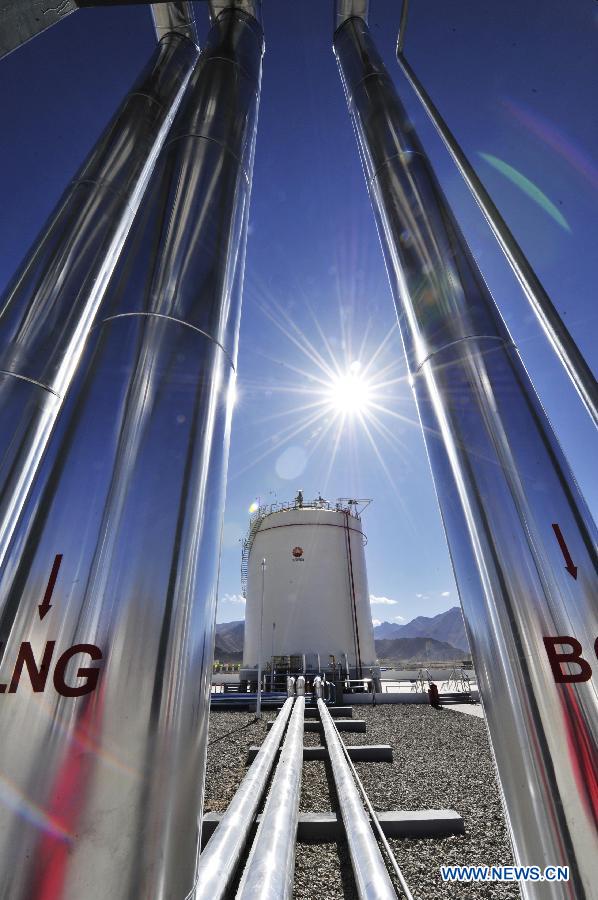 Photo taken on Oct. 26, 2011 shows the first natural gas supply station in Lhasa, capital of southwest China&apos;s Tibet Autonomous Region. 