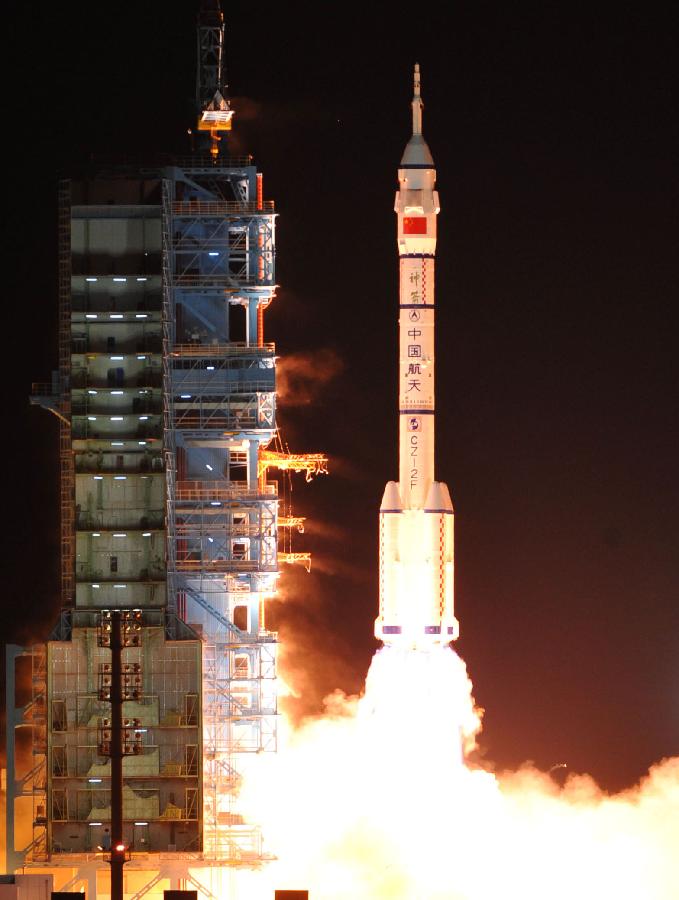 (SHENZHOU-8)CHINA-SPACECRAFT-SHENZHOU-8 -LAUNCH (CN)