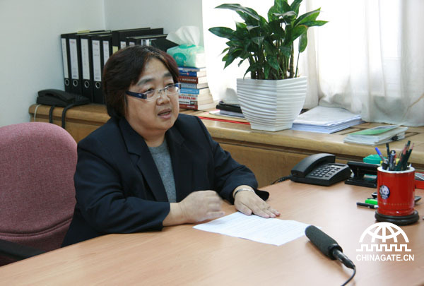 Li Yanduan, China's Ministry of Foreign Affairs' special representative for climate change negotiations, talks about climate change and ways to address related issues. On Nov. 8 in Beijing, Li explained in detail China's actions to address climate change, its international exchange and cooperation in tackling climate change and its expectations for the 2011 UN Climate Change Conference in Durban, South Africa. 