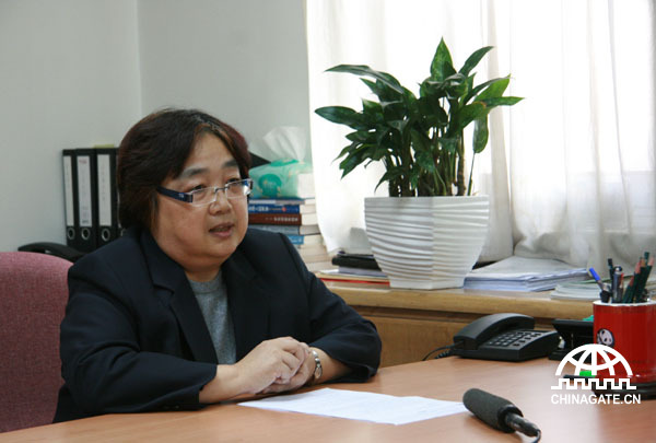 Li Yanduan, China's Ministry of Foreign Affairs' special representative for climate change negotiations, talks about climate change and ways to address related issues. On Nov. 8 in Beijing, Li explained in detail China's actions to address climate change, its international exchange and cooperation in tackling climate change and its expectations for the 2011 UN Climate Change Conference in Durban, South Africa. 