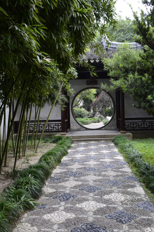 Covering an area of 2.3 hectares, the Lingering Garden is the best preserved among all the Suzhou gardens. 