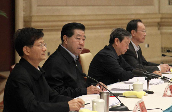 Jia Qinglin (2nd L), chairman of the National Committee of the Chinese People's Political Consultative Conference (CPPCC), addresses a meeting on Tibet and other Tibetan-inhabited areas in Beijing, capital of China, March 1, 2012. 