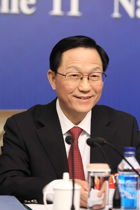 Minister of Finance Xie Xuren gives a press conference on China&apos;s fiscal policy in Beijing, March 6, 2012.