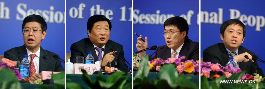 (TWO SESSIONS)CHINA-BEIJING-NPC-NEWS CONFERENCE-REAL ECONOMY (CN)