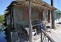 A house, poorly built and maintained in the area of Guines.