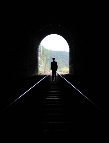 Li patrols the Hunagtaishan tunnel in Qimen County, East China's Anhui Province, Oct 30, 2012.