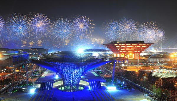 Fireworks explode over the venue of the Shanghai Expo on April 30, 2010. 