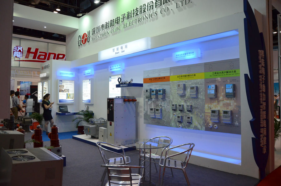 2013 China Clean Energy Expo kicked off on Wednesday at China National Convention Center in Beijing. Nearly 300 enterprises from over 20 countries around the world participated in the trade fair. 