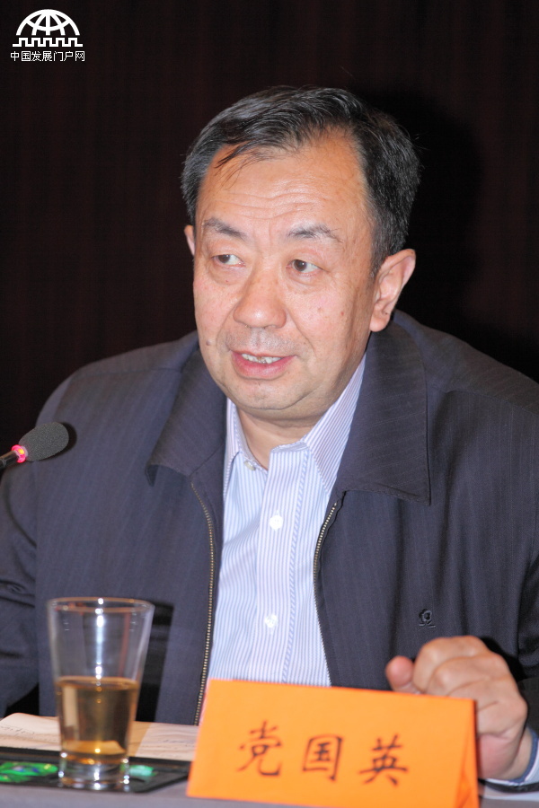 A policy seminar entitled “Starting Points and Breakthroughs in China’s Reforms” was held by one of China’s reform think tanks – the China Institute for Reform and Development in Beijing, on Oct. 21. Dang Guoying, Chief of Macro Research Section in Rural Development Institute of Chinese Academy of Social Sciences speaks at the seminar.