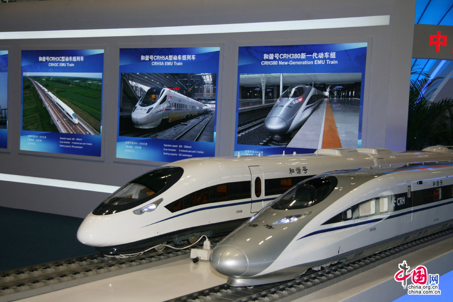 China will boost the development of key technologies in high-speed railways and design a new bullet train with 'Chinese standards. [photo / China.org.cn]