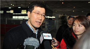 Guo Shaochun, head of a joint working group in charge of the missing Malaysia Airlines flight incident, speaks to reporters before departing Capital International Airport in Beijing, capital of China, March 10, 2014.