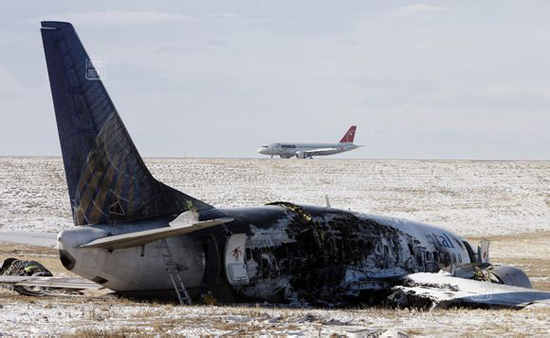 Continental Airlines, 2008, one of the 'top 10 plane crash miracles' by China.org.cn.
