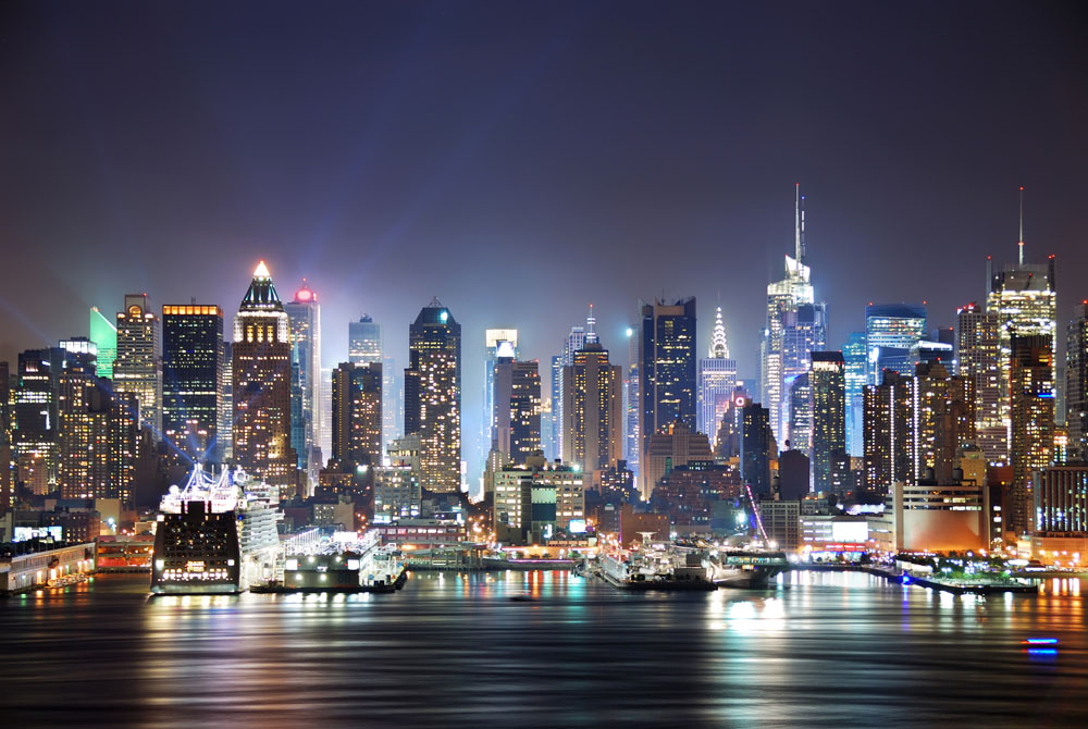 Night view of skyscrapers and high-rise buildings in Hong Kong, China.[Photo/File photo]