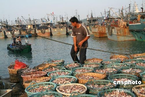 The World Bank’s Board of Executive Directors approved a $60 millionloan to the People’s Republic of China toreduce the vulnerability of fishingcommunities to extreme weather events in the country’s south eastern coastal Fujian Province.