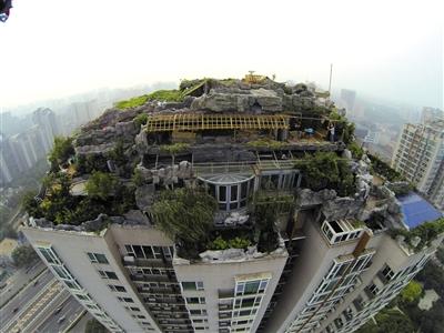 Beijing rooftop villa fully dismantled