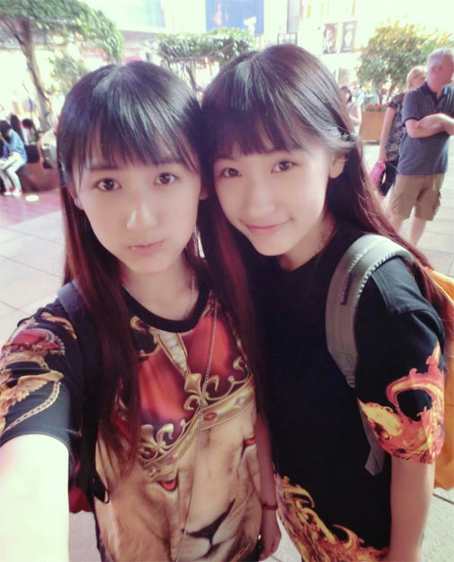 复旦双胞胎姐妹花走红[高清大图]
