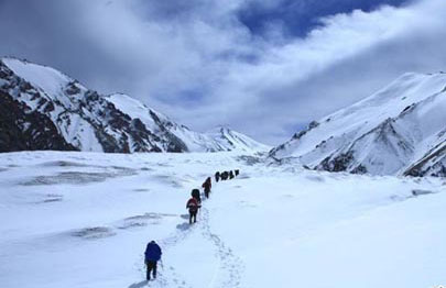China's glaciers have retreated by about 7,600 square km, an 18 percent retreat since the 1950s, Chinese scientists have found.