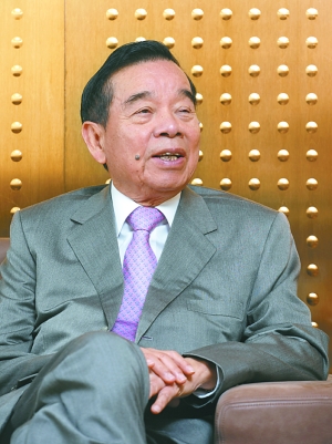 Cheng Yu-tung, one of the &apos;Top 10 richest Chinese in the world in 2015&apos; by China.org.cn. 