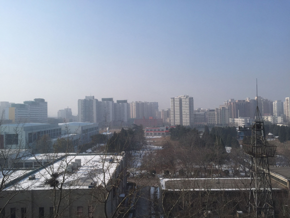 Air pollution is particularly severe in Beijing in November and December in 2015. [Photo/China.org.cn]