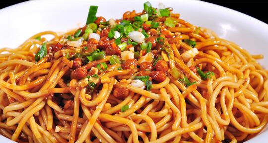 Hot Dry Noodles, one of the 'Top 10 renowned Chinese noodles' by China.org.cn. 