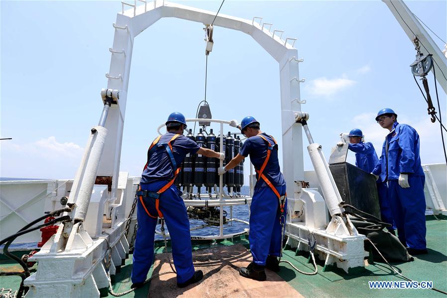 Jiaolong to conduct 1st South China Sea dive this year