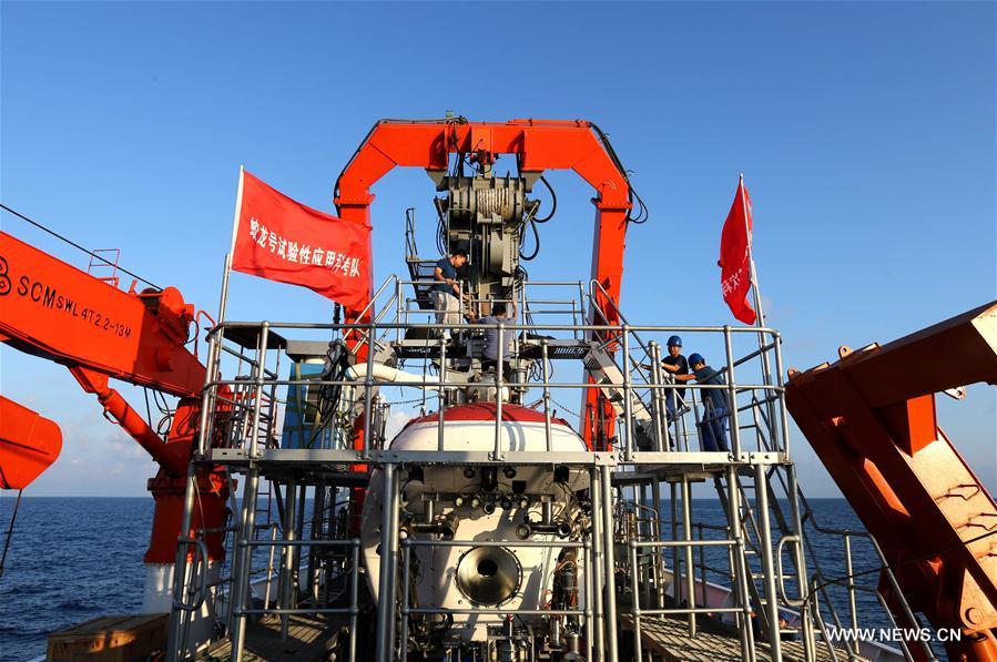 Chinese scientists embark on deep-sea mission in South China Sea