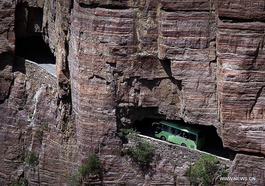 Miraculous cliff corridor in Henan