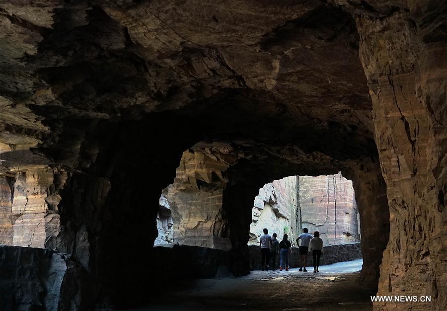 Miraculous cliff corridor in Henan