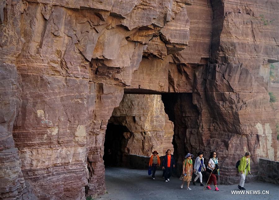 Miraculous cliff corridor in Henan