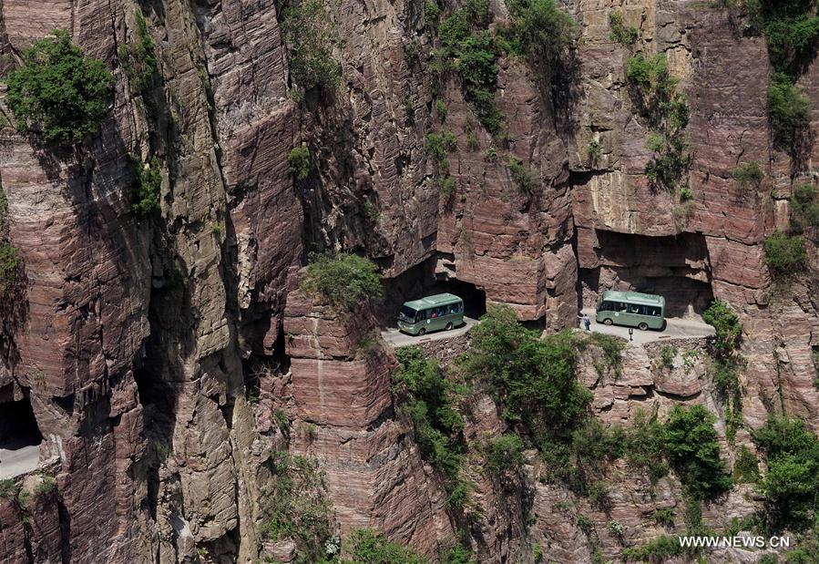 Miraculous cliff corridor in Henan