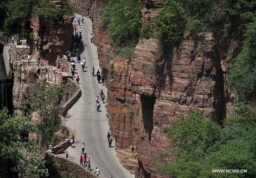 Miraculous cliff corridor in Henan