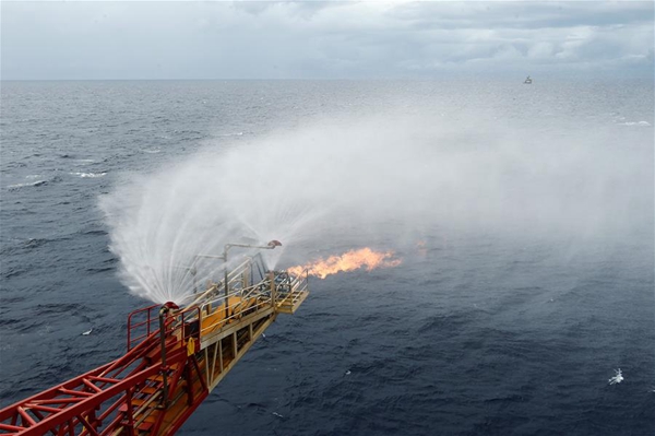 China's 'combustible ice' rig unscathed after typhoon
