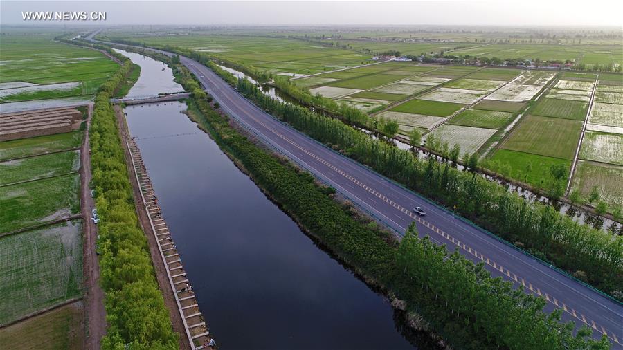Ten cities of Ningxia along Yellow River linked by road