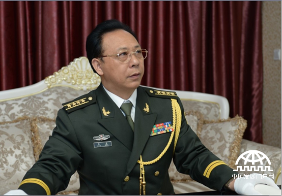 林散之草书收藏家、林散之草书鉴赏家 王罡 林散之草书收藏家、林散之草书鉴赏家 王罡