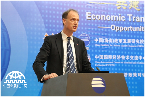 何佩德：期待中国在未来全球经济架构中发挥重要作用