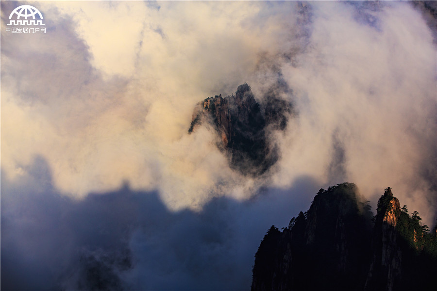 云端上的风景：秋日黄山西海大峡谷