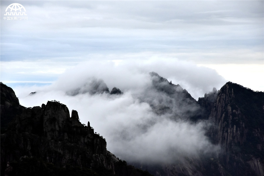 黄山秋天秋叶秋色秋景美成一幅画 黄山秋天秋叶秋色秋景美成一幅画