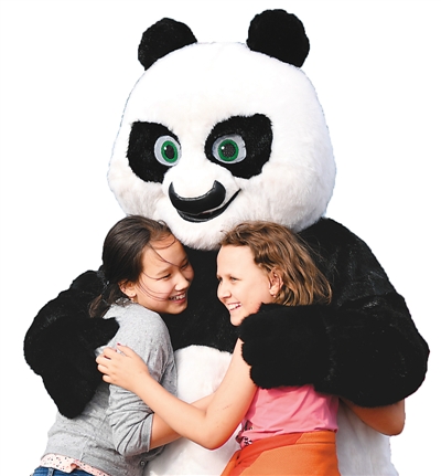 全世界都爱大熊猫 '熊猫外交'聚民心