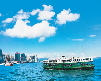 香港打造旅游新景点 “怀旧小轮”维港启航