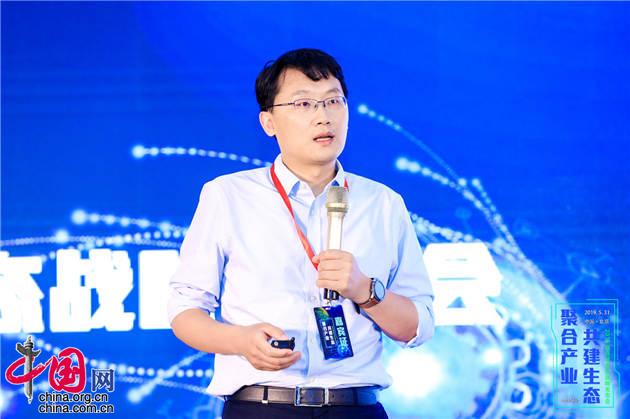 清华大学计算机系教授，2017年MIT TR35中国区获得者，瑞莱智慧首席科学家朱军。