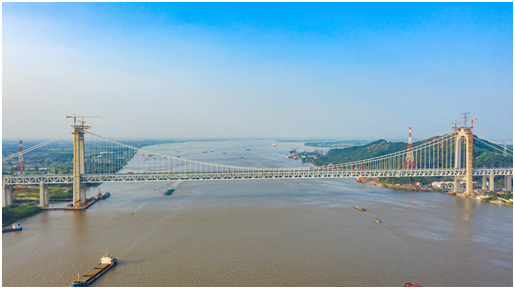 五峰山长江大桥正式开通运营